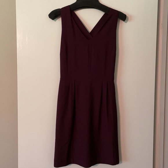 Beautiful dress w/pockets. Never worn! - Picture 2 of 4